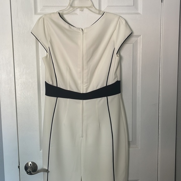 New black and white dress. Size 12. - Picture 5 of 5